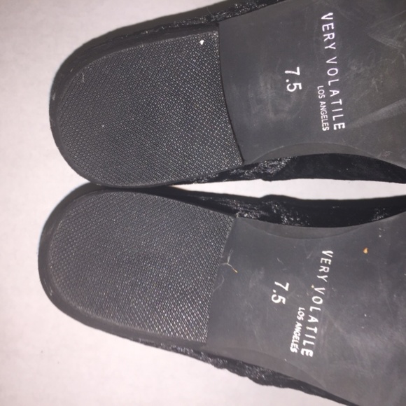 Crush Velvet/ velour ankle Booties - Picture 8 of 8